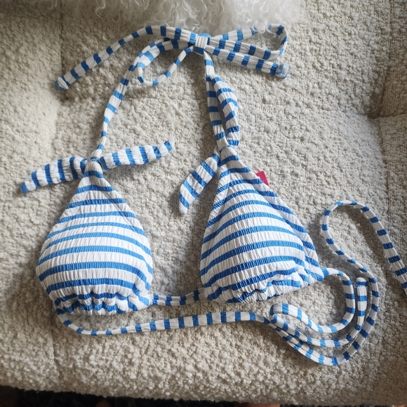 NWT Women's (Juniors) Textured Ruched Blue White Stripe Bikini Top Small - Picture 5 of 6